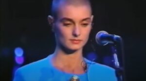 Sinead O'Connor performing at Bob Dylan's tribute concert in 1992