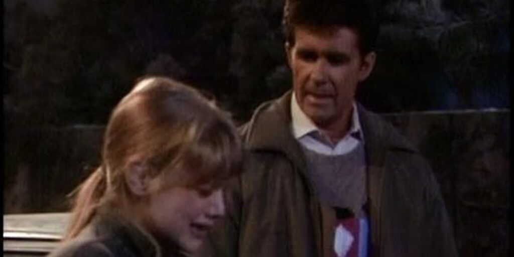 Jason counsels one of Mike's friends on Growing Pains