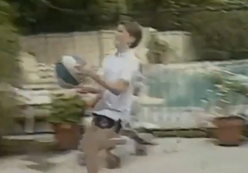 Paul Thomas Anderson driving to the hoop