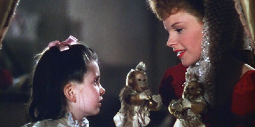 Judy sings a Christmas classic