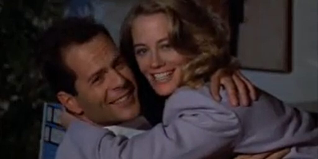 David and Maddie wish everyone a Merry Christmas